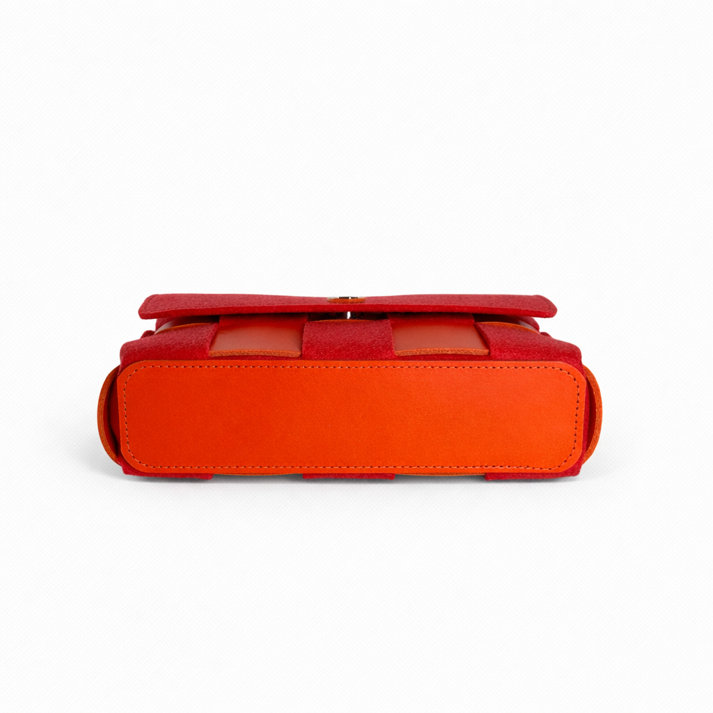 Wēv | Spice, Orange-Löv Flowers