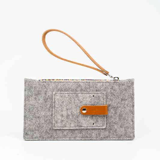 The Liten Wristlet | Basalt-Löv Flowers