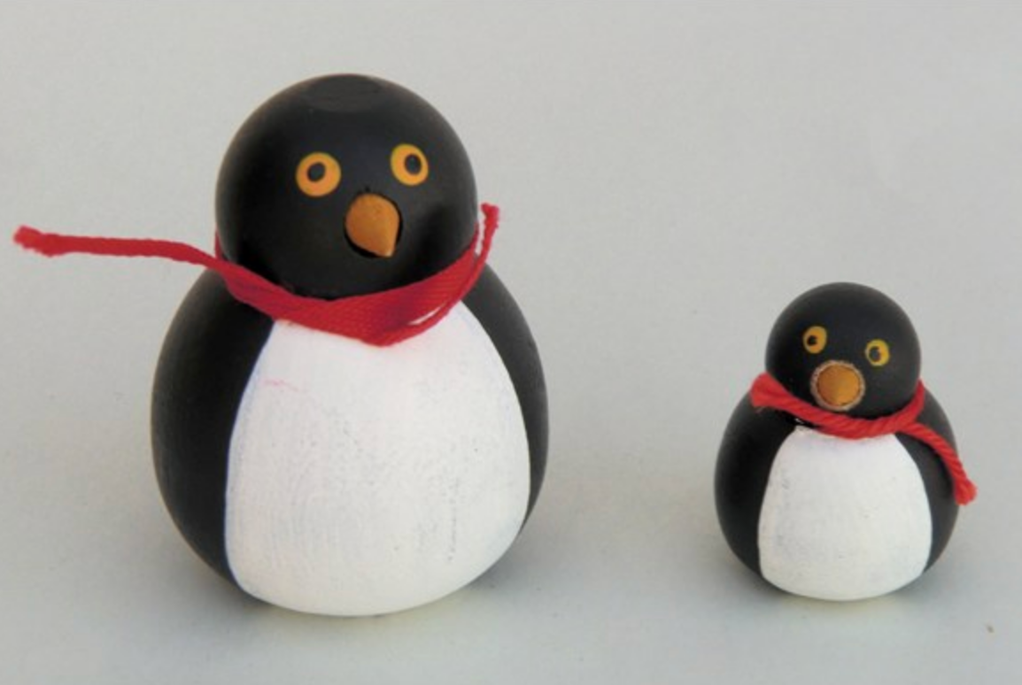 Wooden Penguins-Löv Flowers