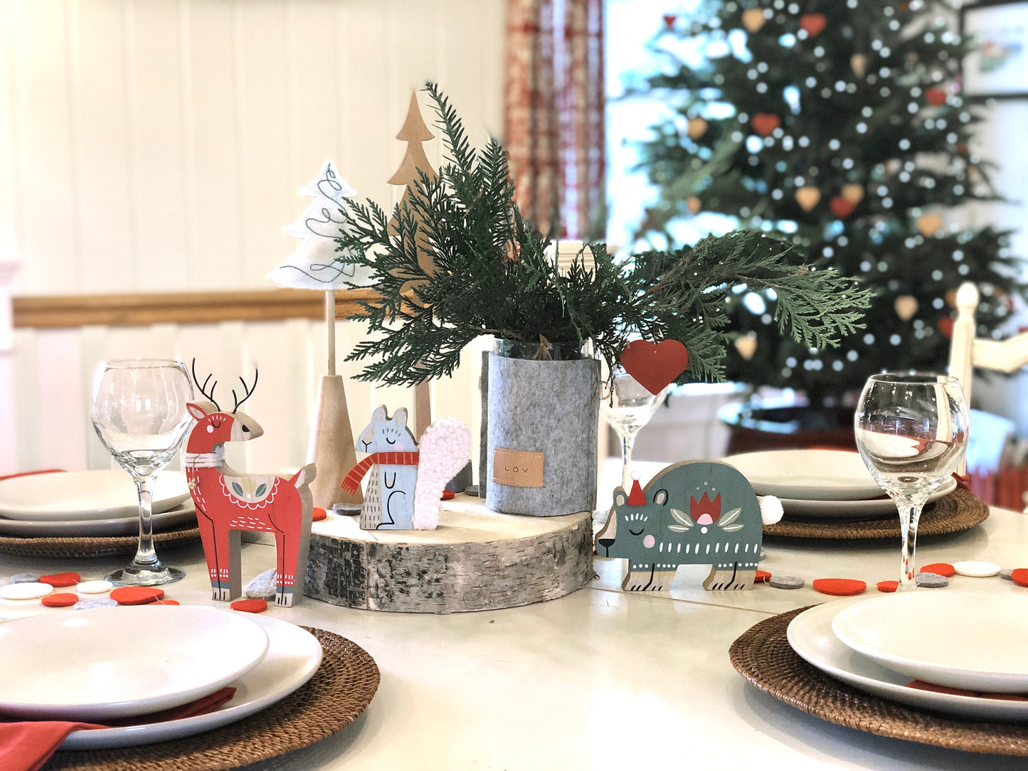 Painted Squirrel-Löv Flowers