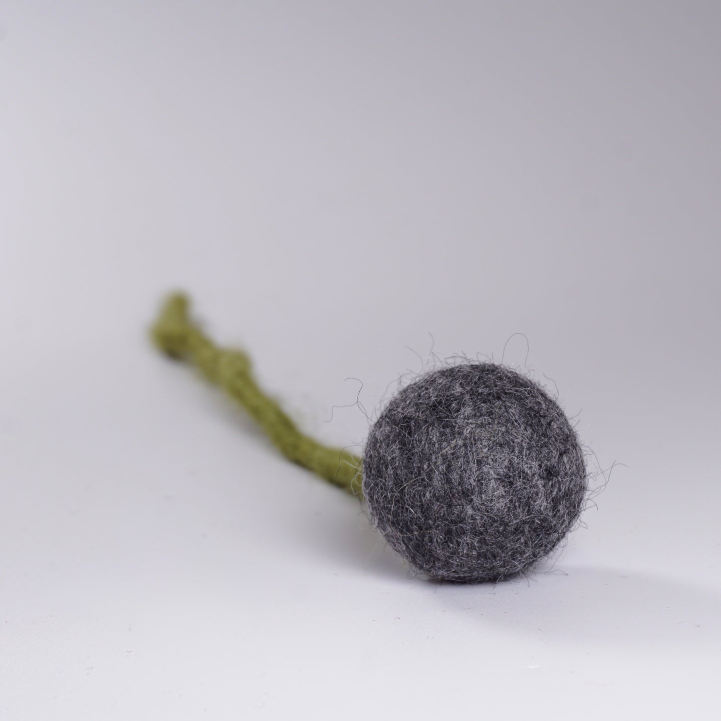 Felt Flower Balls | Neutrals-Löv Flowers