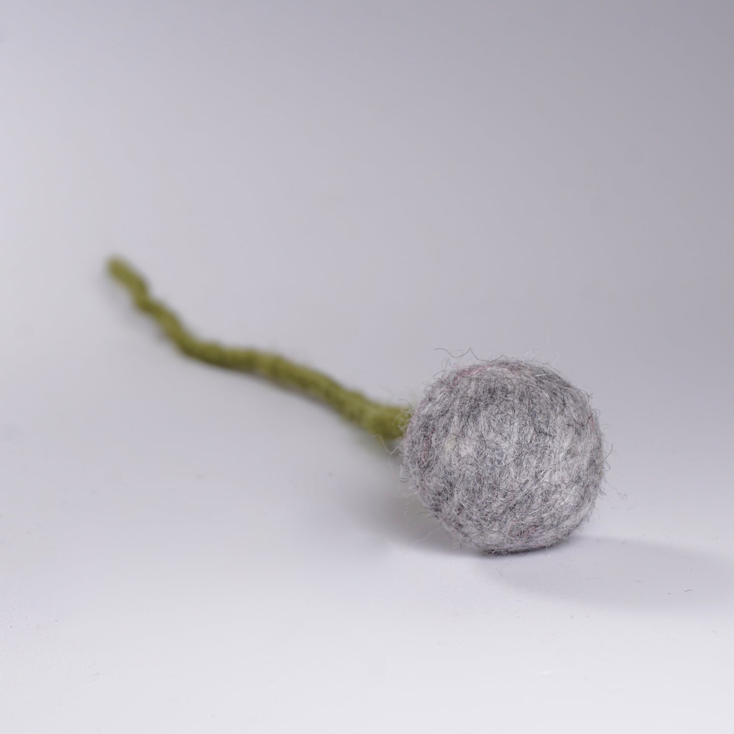 Felt Flower Balls | Neutrals-Löv Flowers