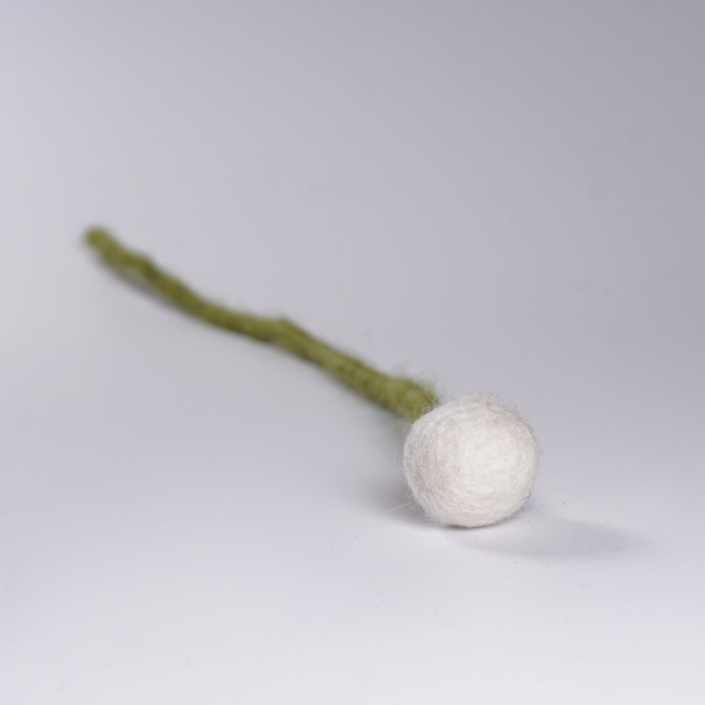 Felt Flower Balls | Neutrals-Löv Flowers