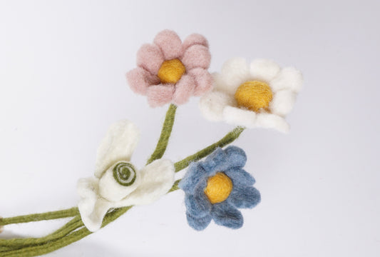 Felt Flowers-Löv Flowers