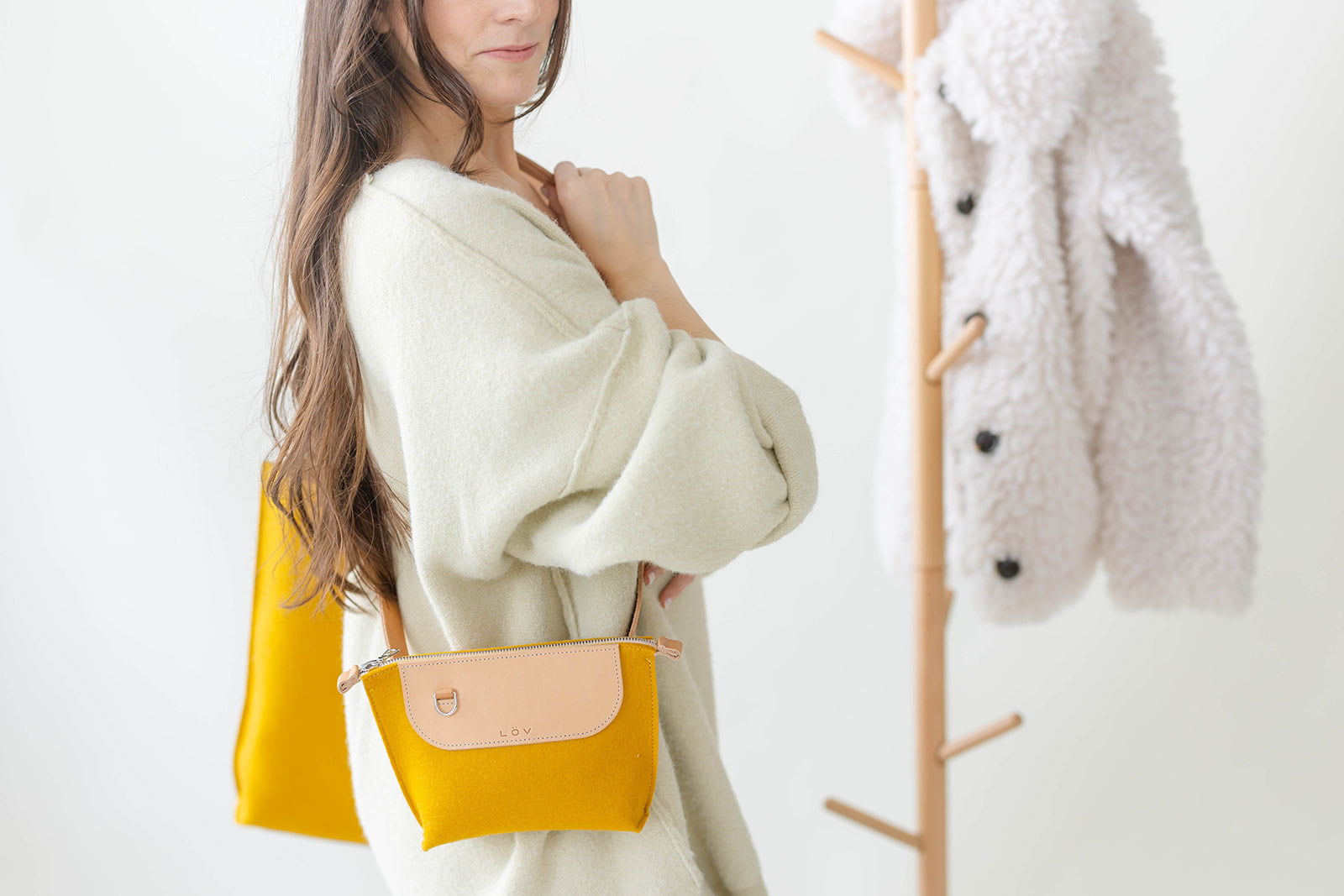 Boya Sling Bag | Honey-Löv Flowers