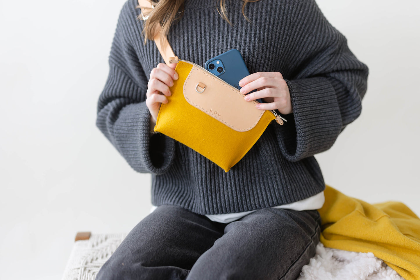 Boya Sling Bag | Honey-Löv Flowers