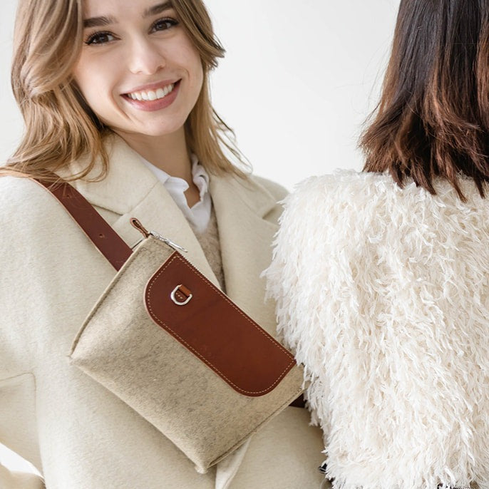 Boya Sling Bag | Pebble-Löv Flowers