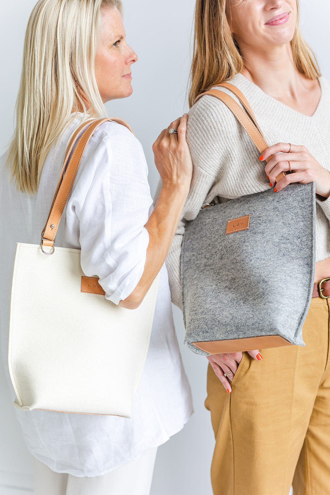 Torsby Petite | Basalt-Torsby Tote Petite-Löv Flowers