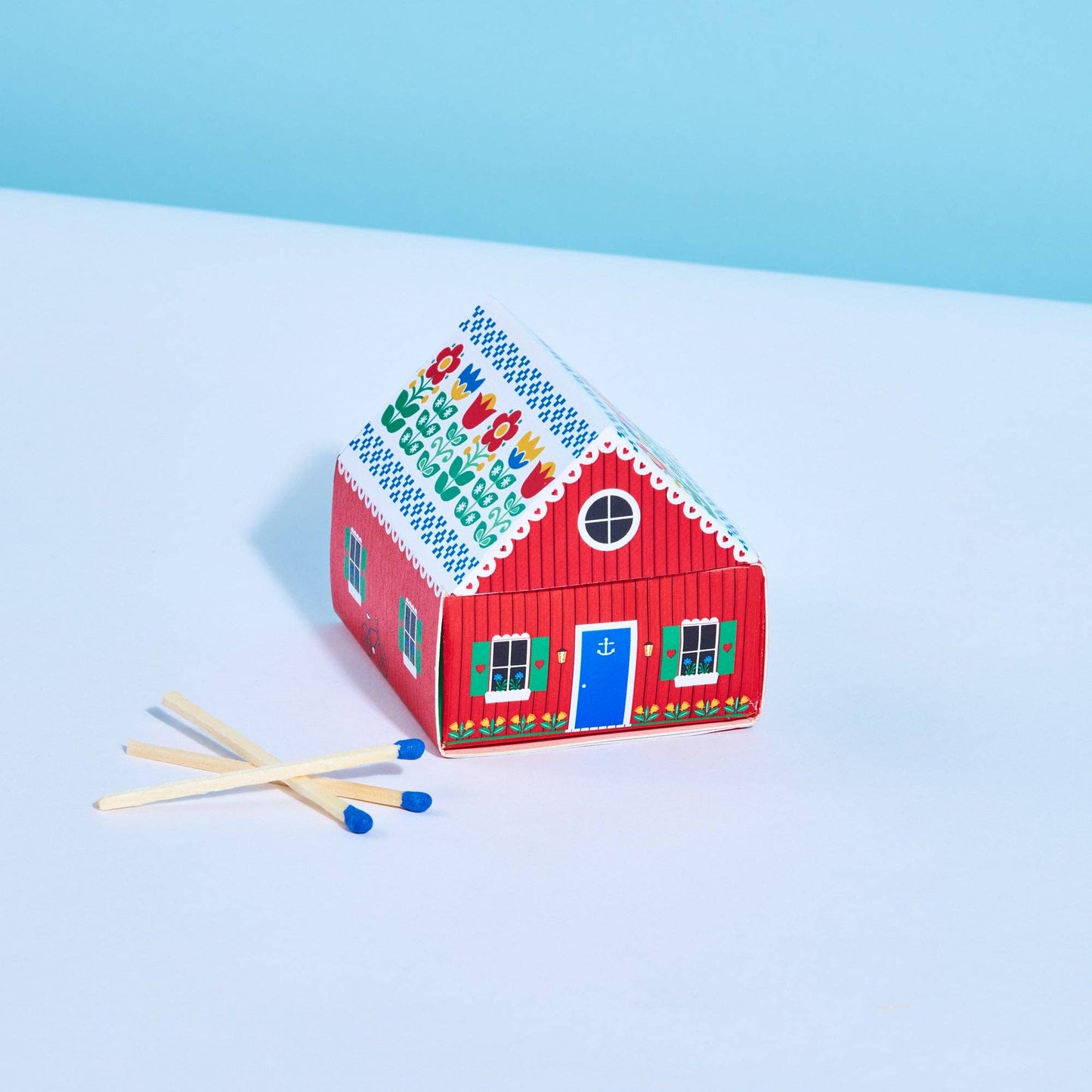 Swedish Dream® Tiny Living Red Matchbox Cottage-Löv Flowers