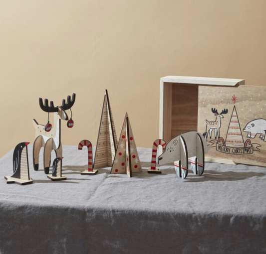 Arctic Woodland Scene-Löv Flowers